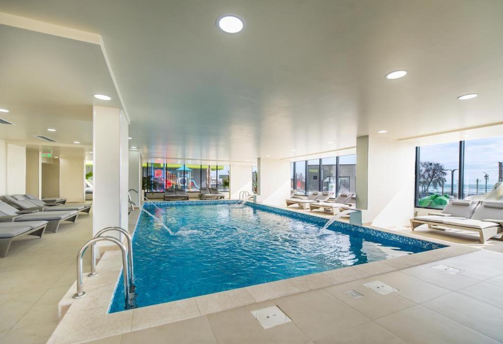 Black Sea Studio & Spa & Pools Mamaia Nord Năvodari Exterior foto
