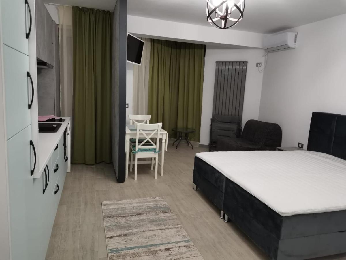 Black Sea Studio & Spa & Pools Mamaia Nord Năvodari Exterior foto