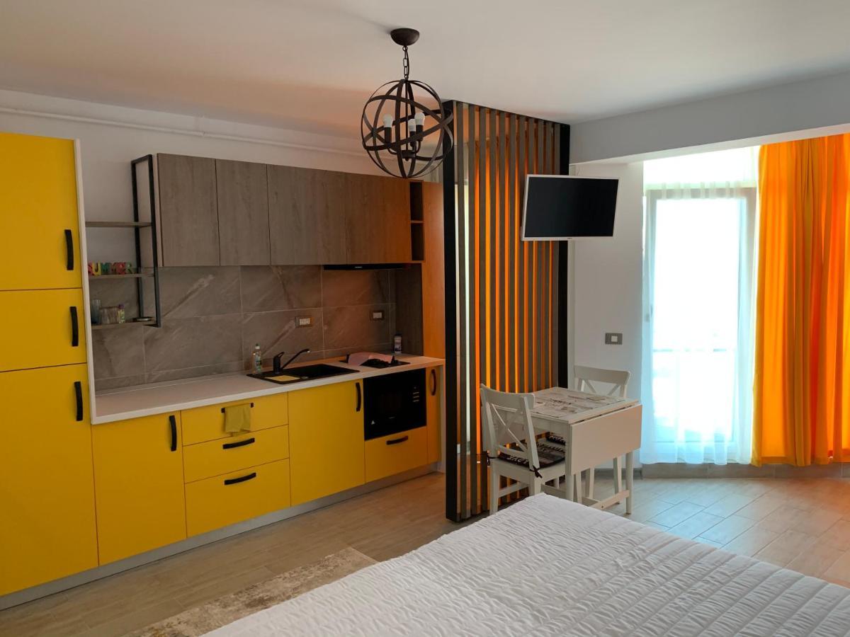 Black Sea Studio & Spa & Pools Mamaia Nord Năvodari Exterior foto