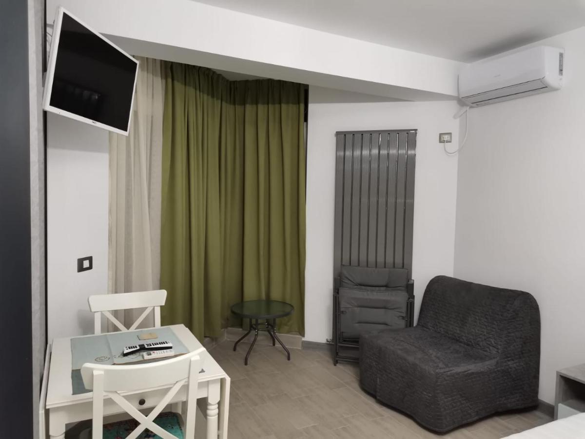 Black Sea Studio & Spa & Pools Mamaia Nord Năvodari Exterior foto