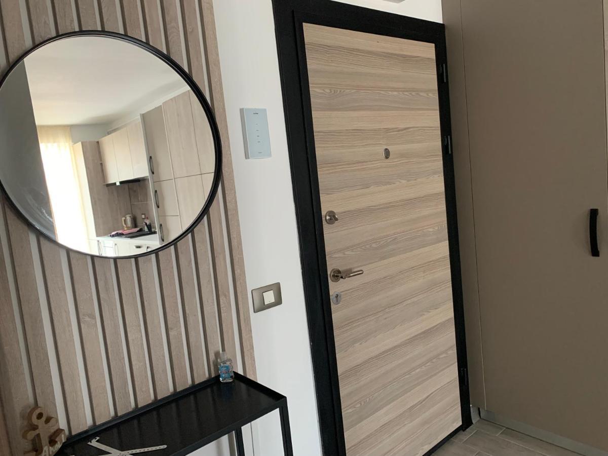Black Sea Studio & Spa & Pools Mamaia Nord Năvodari Exterior foto